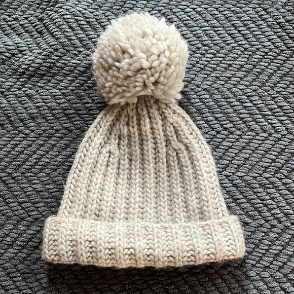 NWOT J. Crew collection ribbed Pom Pom hat - Picture 3 of 5